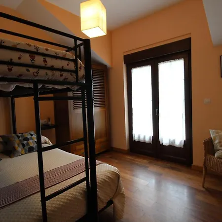 Rurales La Aguilera Country house *